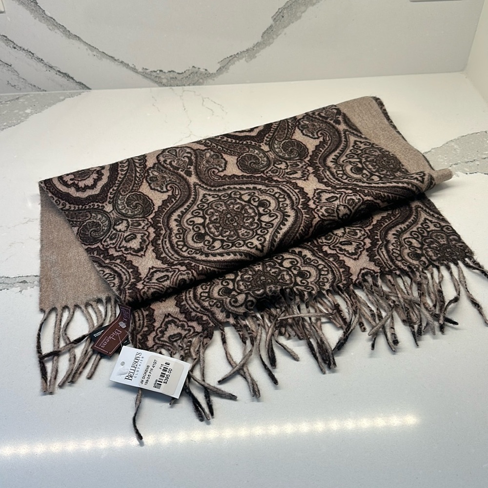 J.M.Dickens 100% Cashmere scarf -NWT